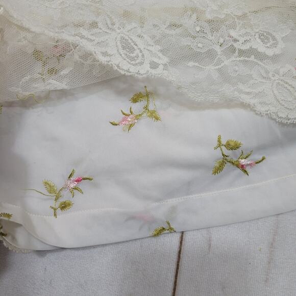 Vintage Shadowline rosette slip skirt floral lace lingerie - Picture 4 of 10